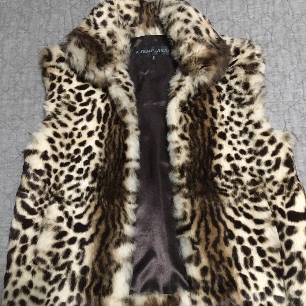 Adrienne Landau fur vest